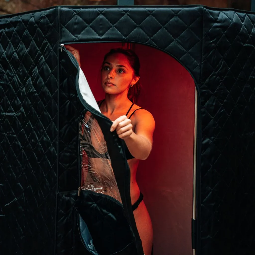 une sportive utulisant sa Jolt Sauna​